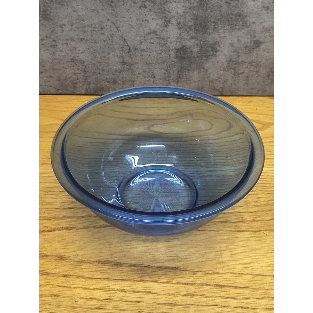 Pyrex 1.5 Liter Cobalt Blue Round Mixing / Serving Bowl